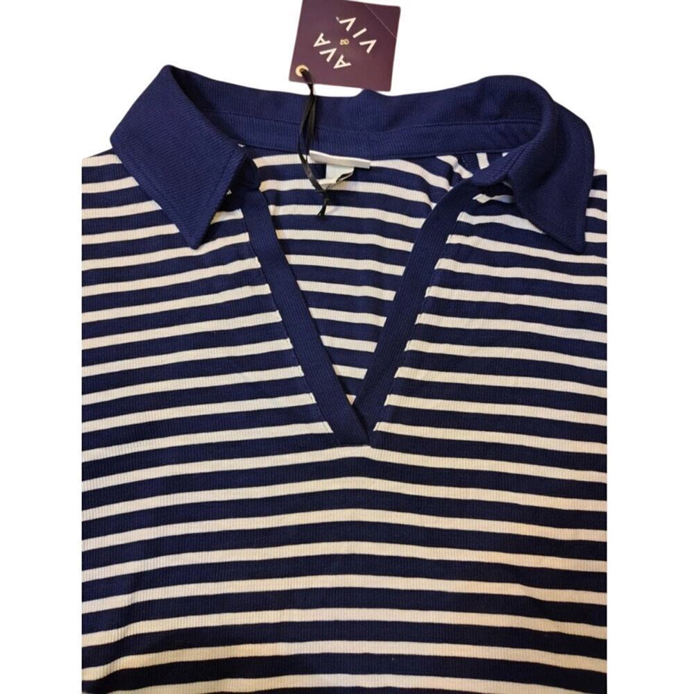 Navy and White Ribbed Polo Striped Women's Top NWT Ava & Viv 2X - Picture 2 of 4